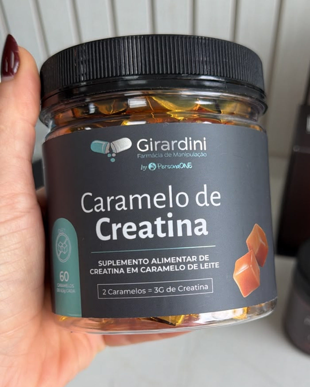 Pote de Caramelo de Creatina Girardini com 60 caramelos de caramelo de leite